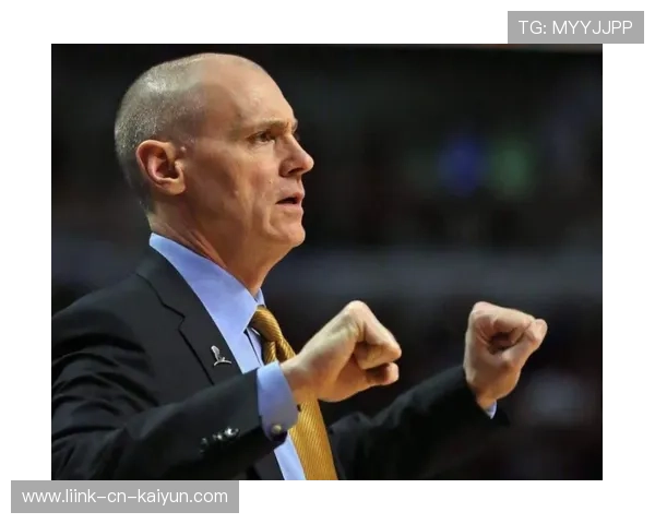 杰出教练的“战术思维”：他们如何设计“难以破解”的防线？，战术大师 教练