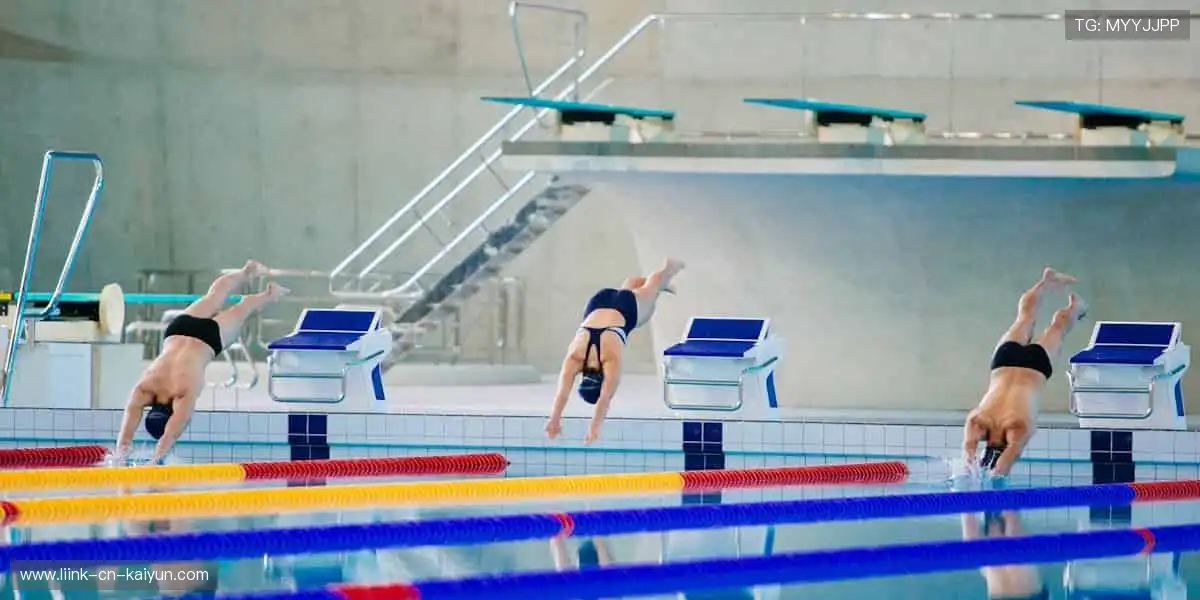 📱实时直播，超清画质，让你不错过每一个精彩瞬间！🏀